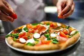 AUXILIAR DE PIZZAIOLO / PASTELEIRA