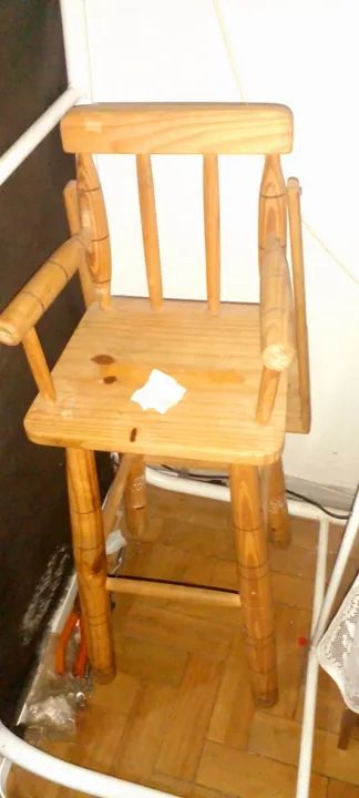 Cadeira Infantil de Madeira