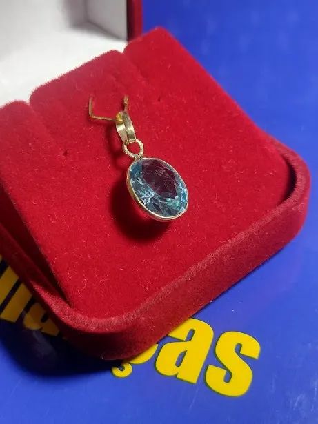 Pingente Pedra Água Marinha Zircônia Azul Clara Peso 1.40 Gramas 12 mm x 10 mm Ouro 18 kil - Foto 3