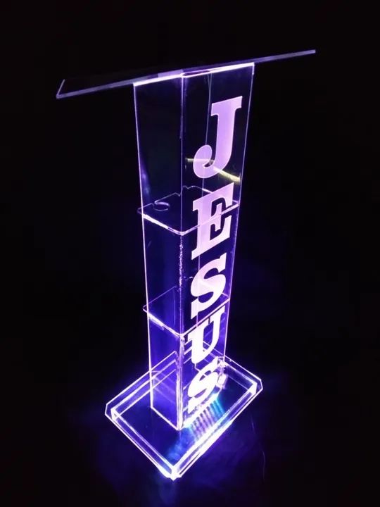 Púlpitos Pequeno ótimo Preço e qualidade a pronta entrega . com sua logo Grátis  - Foto 2