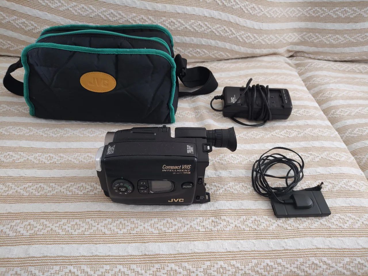 JVC CAMCORDER64520774766723121