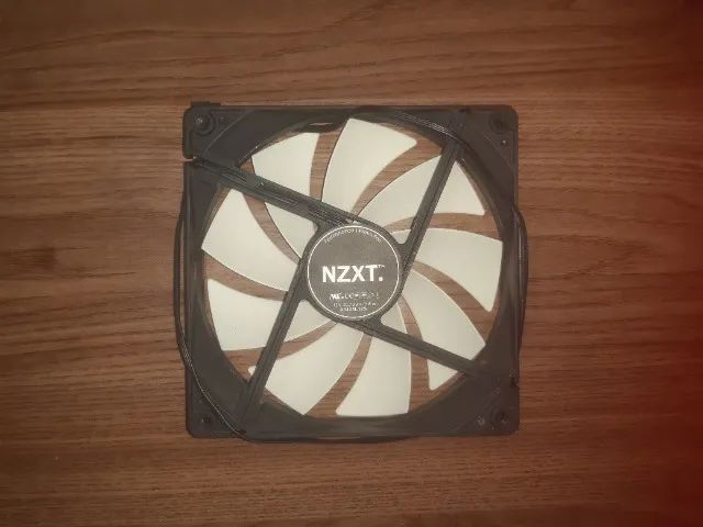 Ventoinhas 140mm NZXT + Aerocool - Foto 2