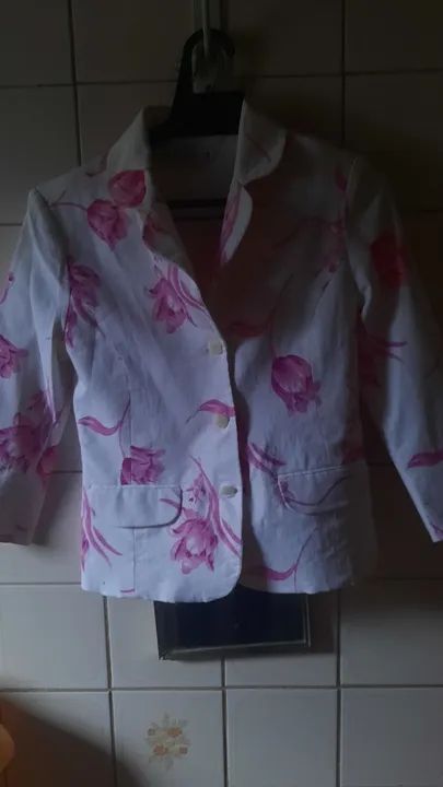 Lote de blusas feminina  - Foto 4