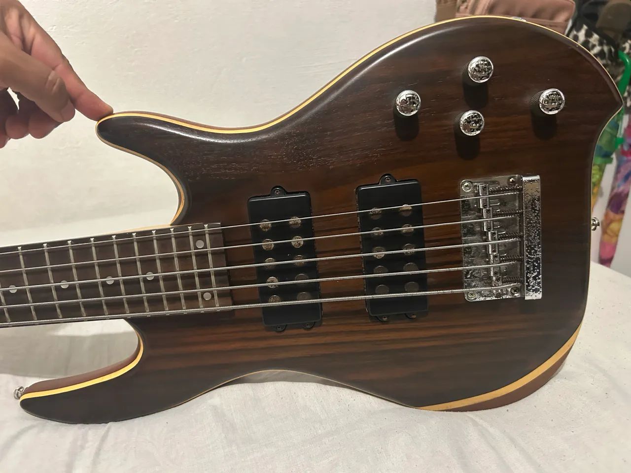 Eagle 5-String Active Bass Guitar65049014245377124