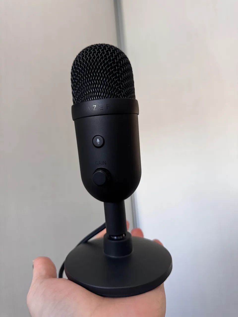 Microfone Condensador Razer Seiren V2 X USB  - Foto 6
