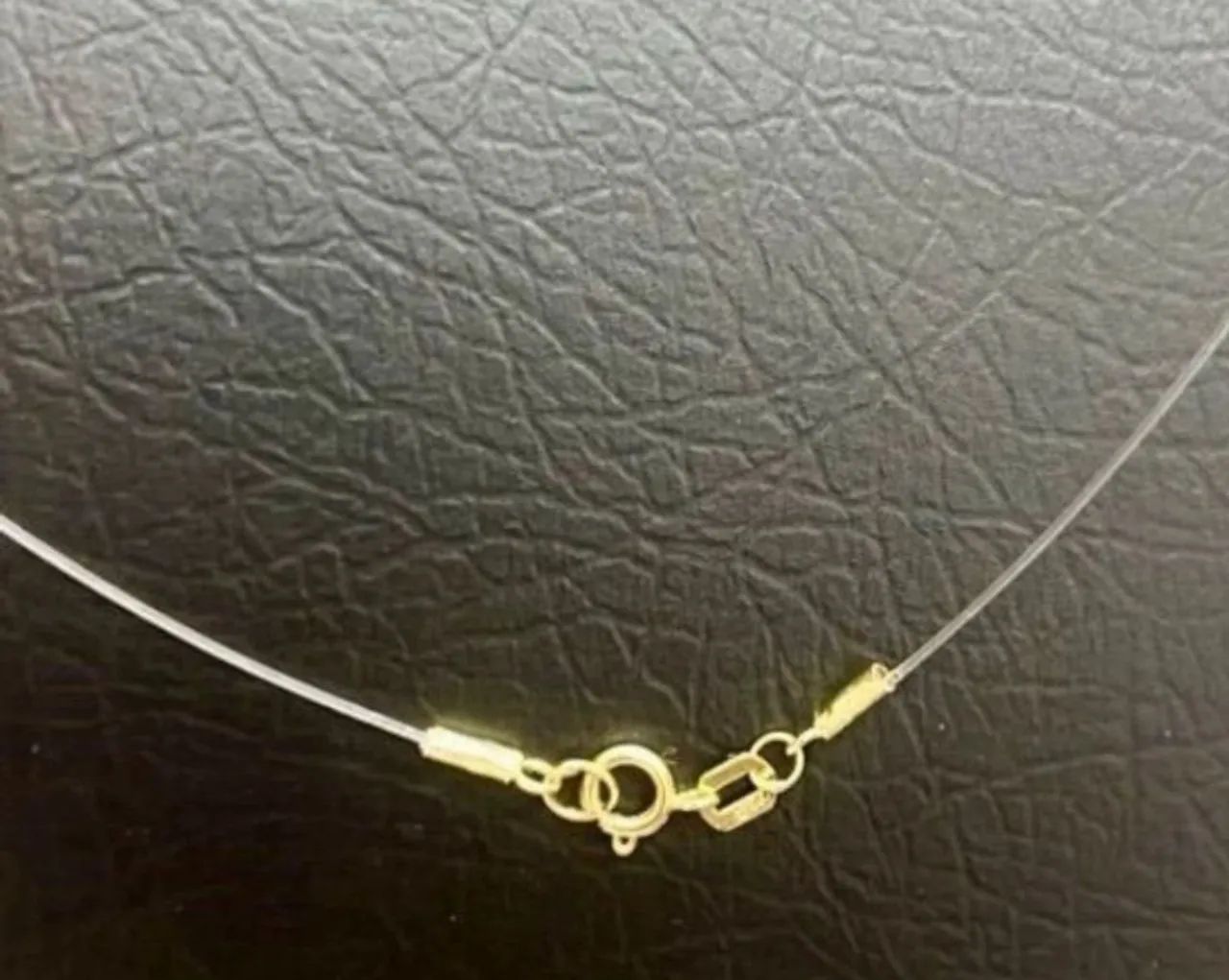 Pingente Espírito Santo no fio de nylon com ouro18k - Foto 4