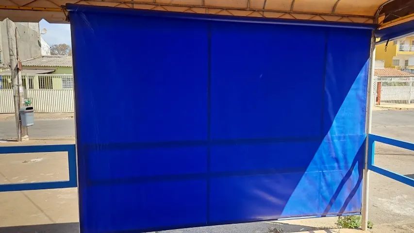 Toldo Retrátil Semi Novo
