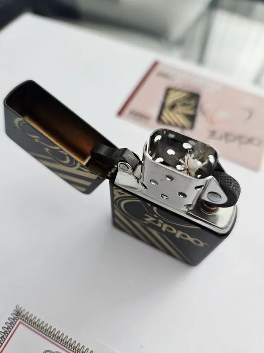 Isqueiro Zippo - Edição Especial de 80 anos  - Foto 4