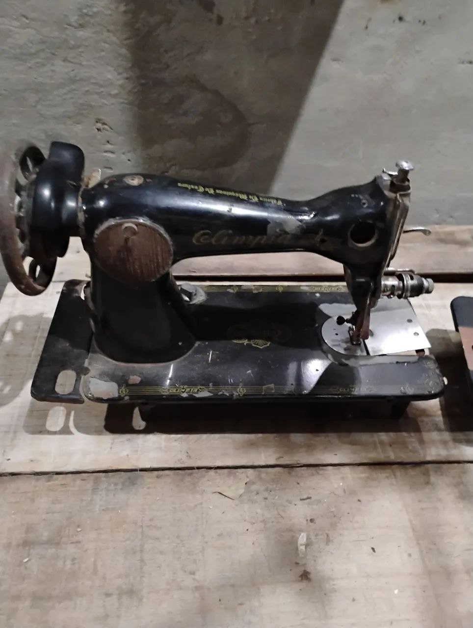 Máquina de costura 64672973177603120