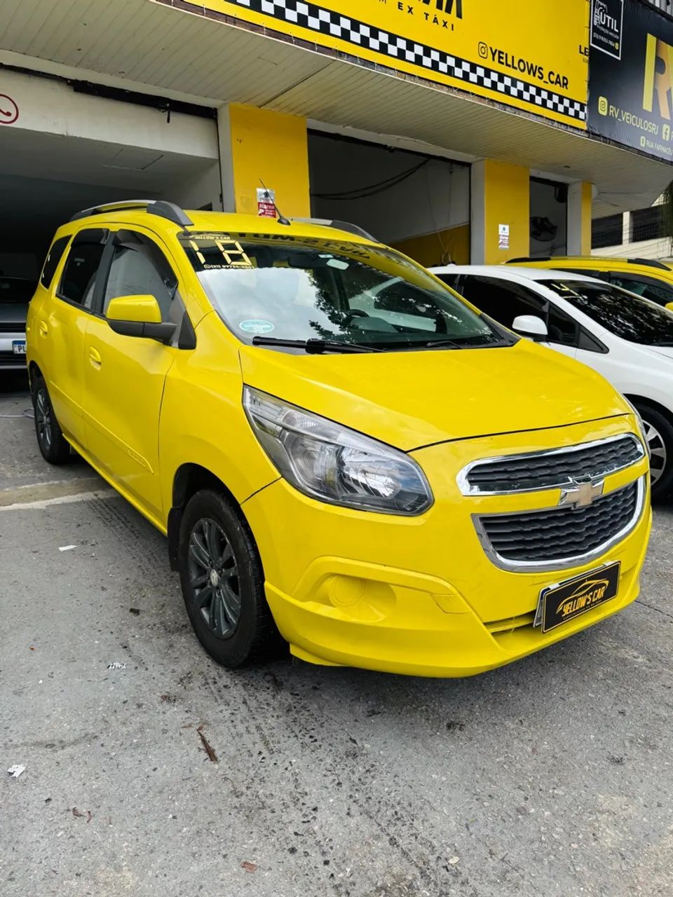 CHEVROLET SPIN LT 1.8 MANUAL 2018 COM GNV 