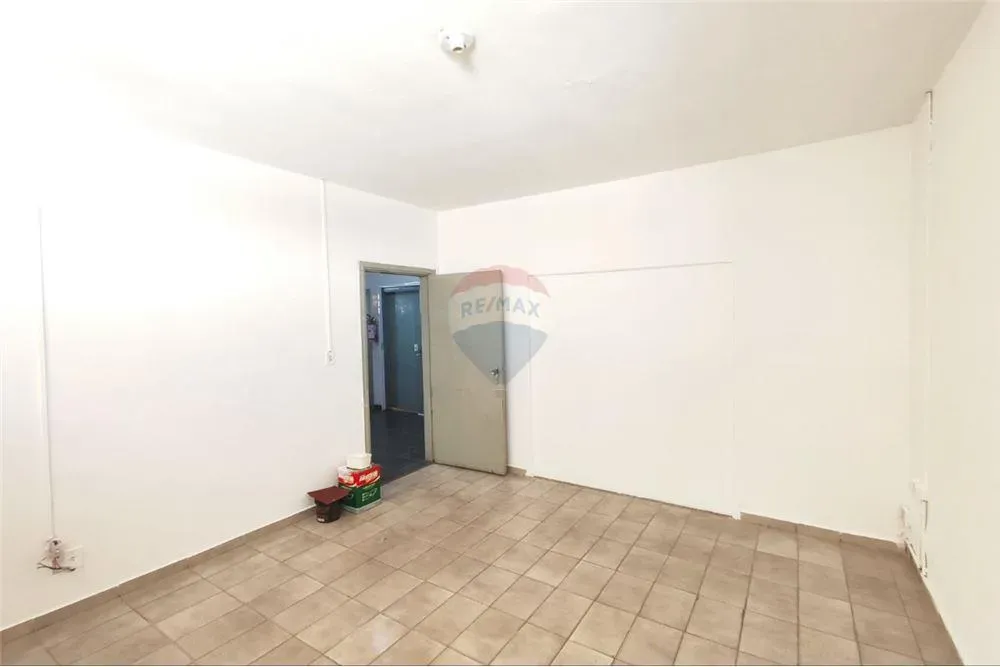 Sala comercial para locação em frente a Caixa Econômica Federal em Paulínia/SP