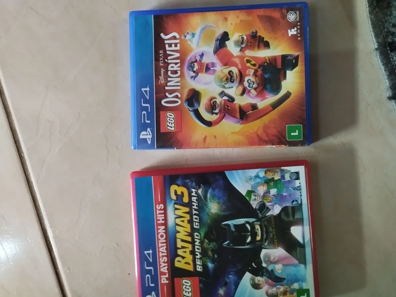 Jogos LEGO Batman 3 e Os Incríveis - PS4