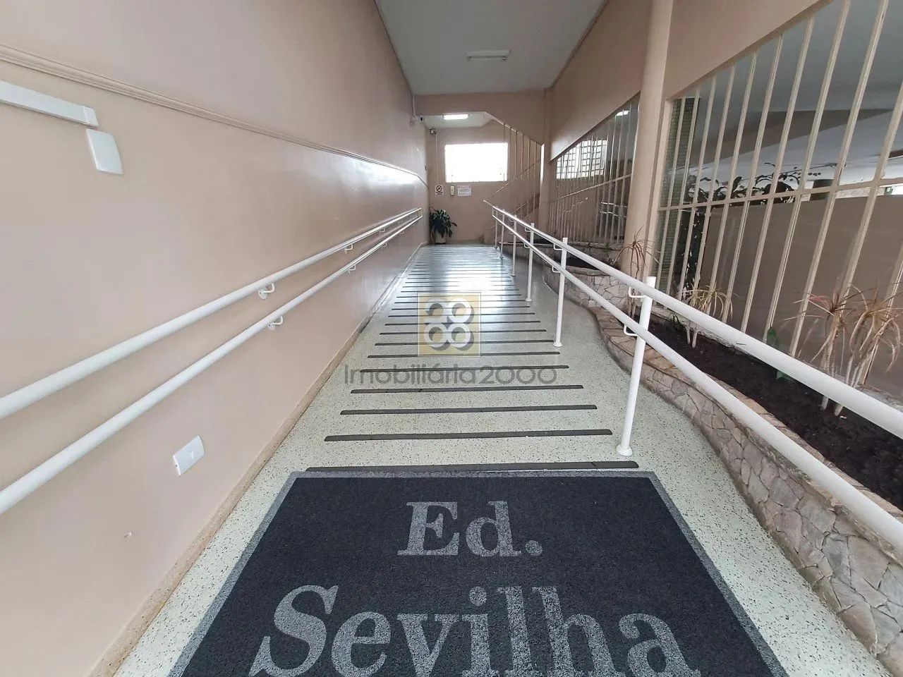 Conjunto Comercial - R Treze de Maio, 778 - Centro - Curitiba - PR - Foto 3