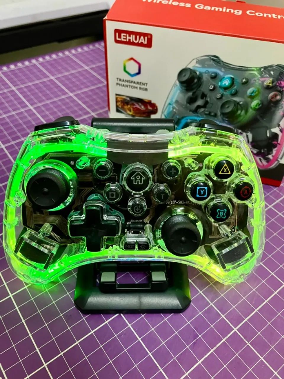 CONTROLE GAMER SEM FIO BLUETOOTH COM VIBRAÇÃO + LED RGB - COMPATÍVEL COM PC, ANDROID, IOS  - Foto 4