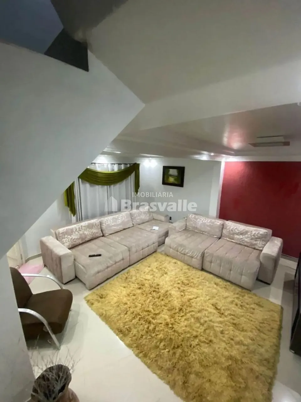 Sobrado à venda em Xaxim, Curitiba-PR