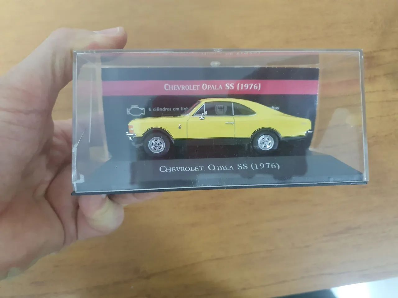 Miniatura Chevrolet Opala SS 1976, escala 1:43