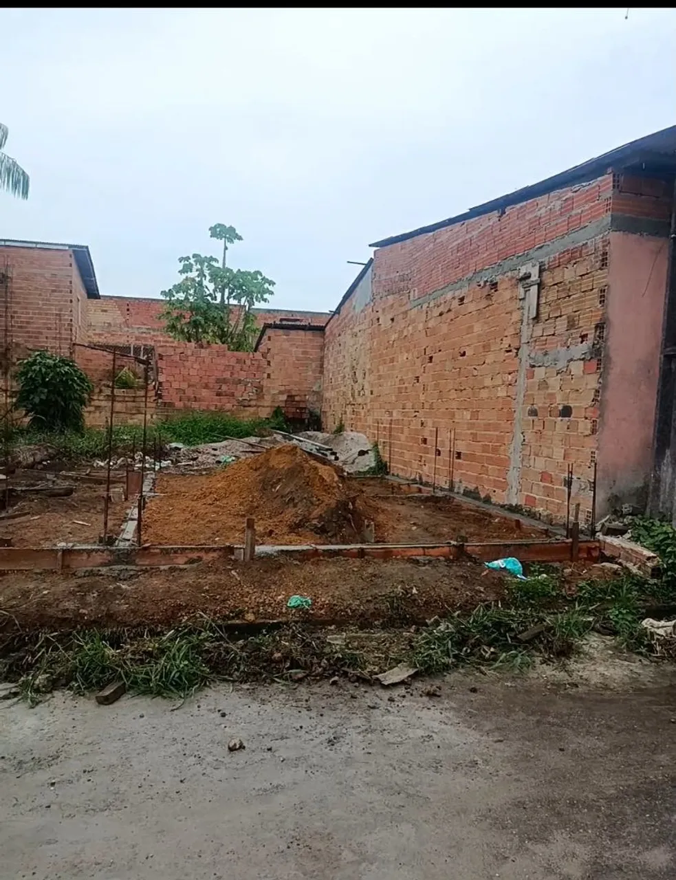OPORTUNIDADE ÚNICA - TERRENO À VENDA NO ICUÍ!<br>