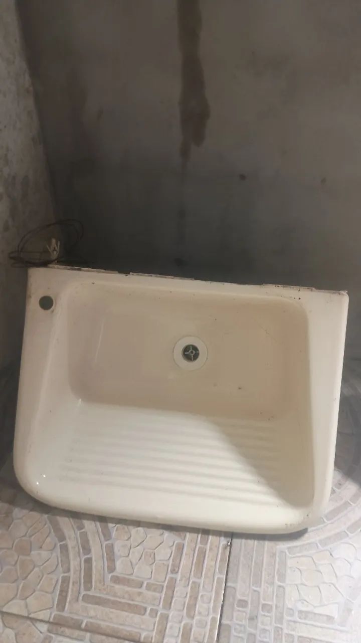 PIA BANHEIRO E LAVABO 100,00 CADA UMA - Foto 2