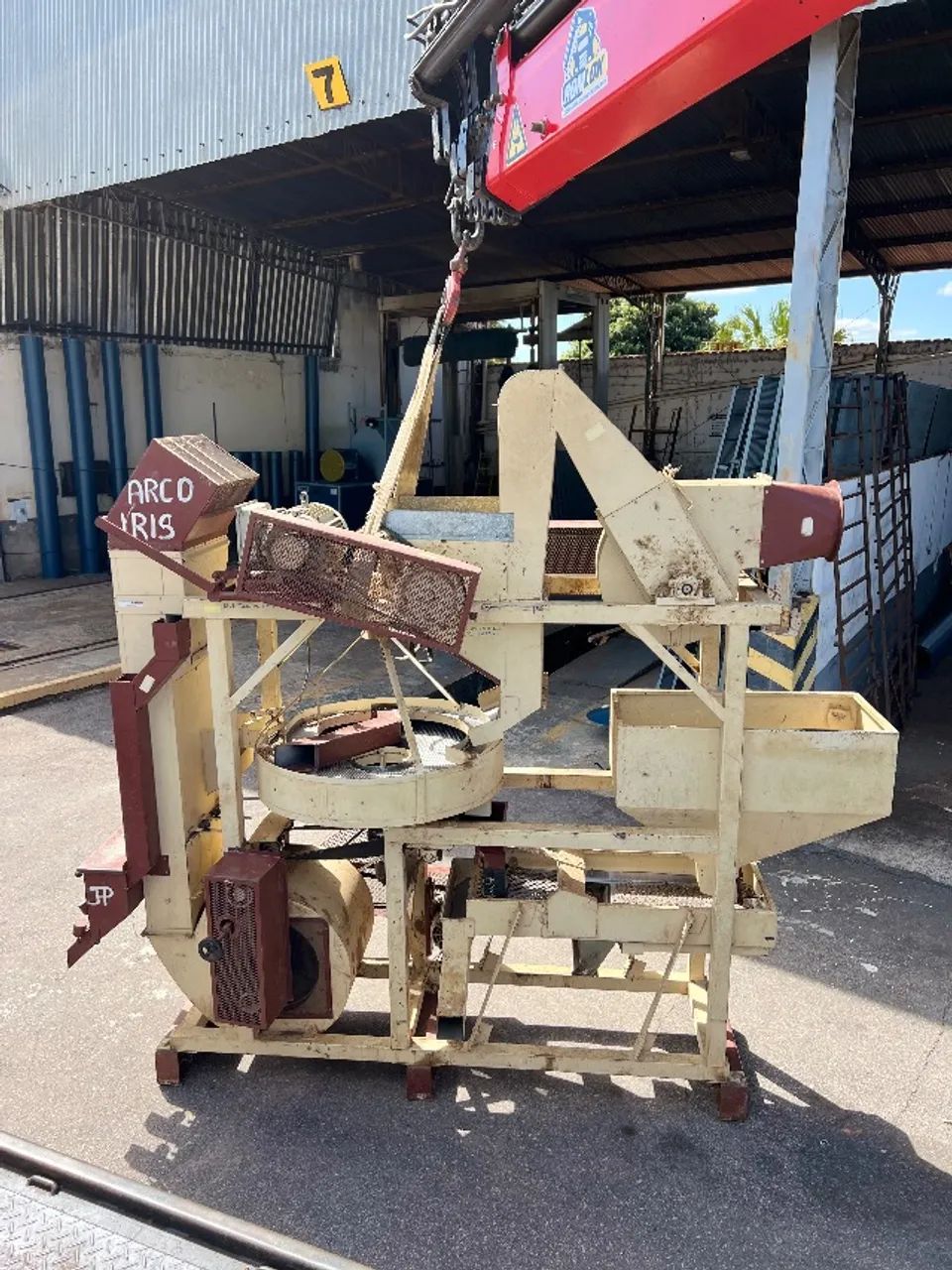 Máquina Beneficiadora de café 64298558339203125