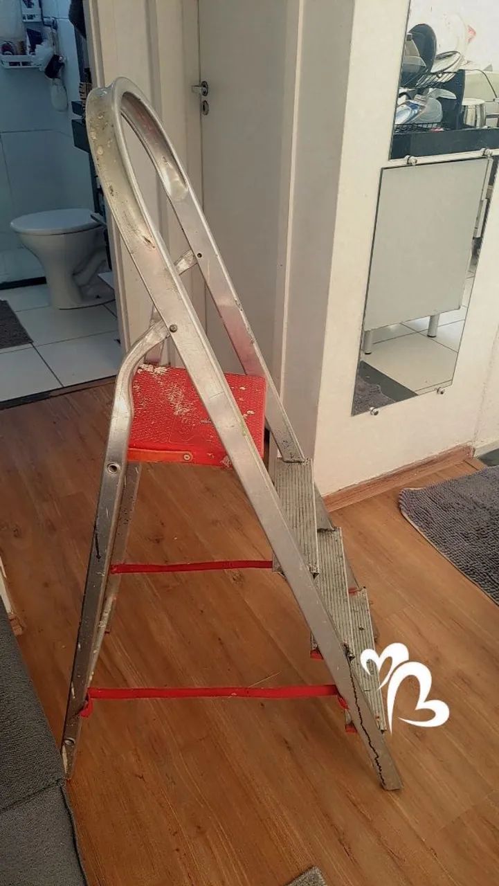 Escada de alumínio  - Foto 3