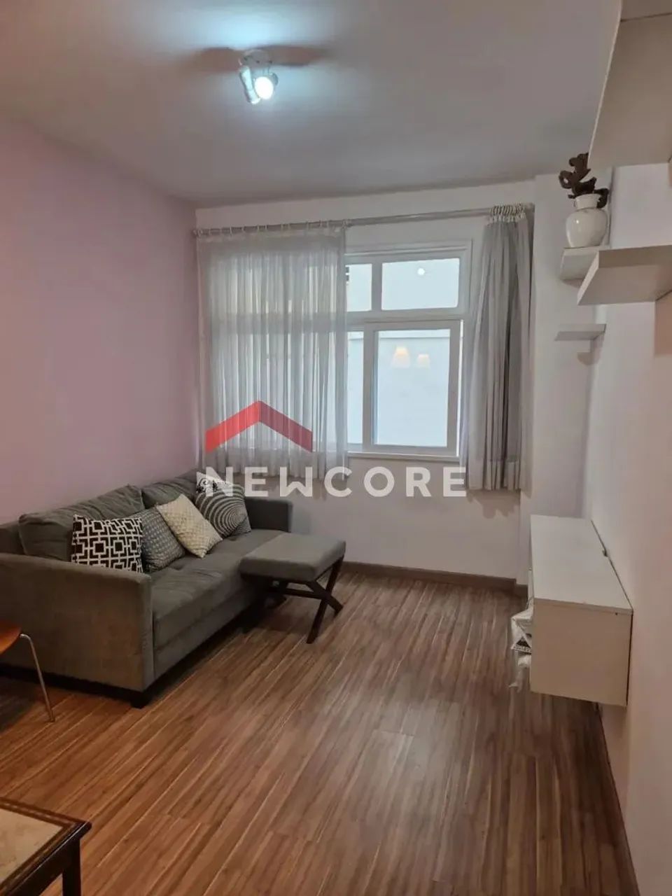 Apartamento em Rua das Laranjeiras - Laranjeiras - Rio de Janeiro/RJ