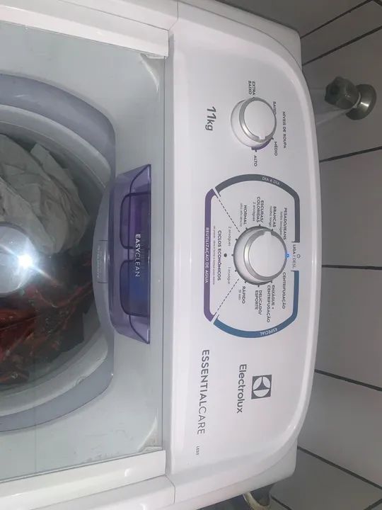 Máquina de Lavar Roupa Electrolux 11kg Essential Care - Foto 5