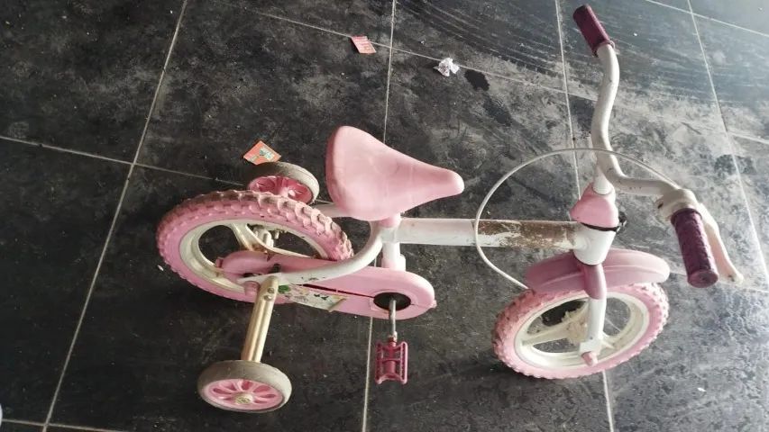 Bicicleta infantil menina