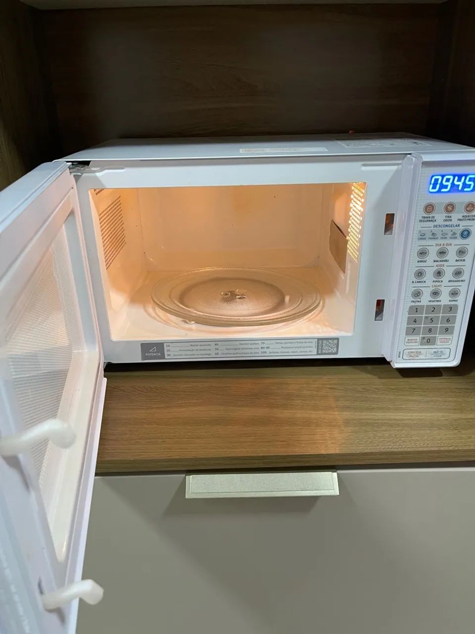 Micro-ondas Electrolux com diversas funções - Foto 2