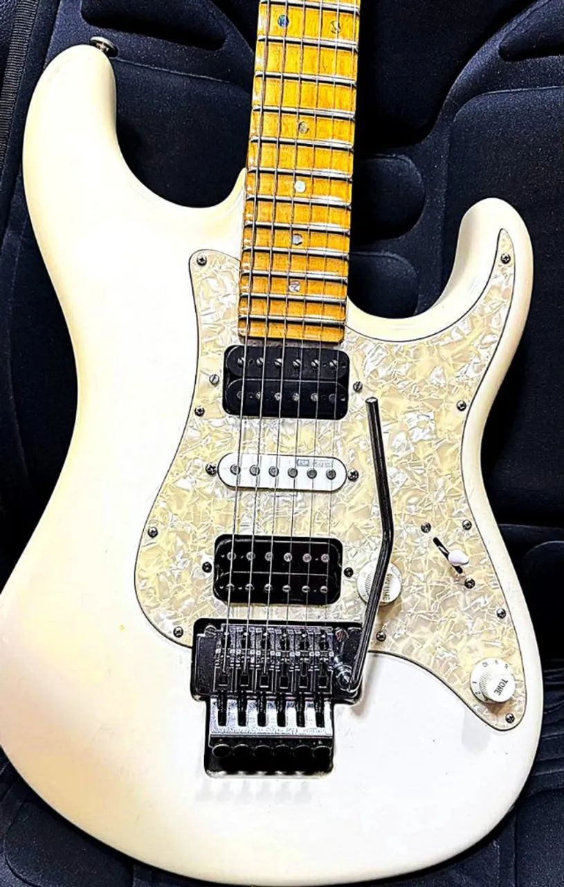 Guitarra Tagima Super Strato E2 - Antiga