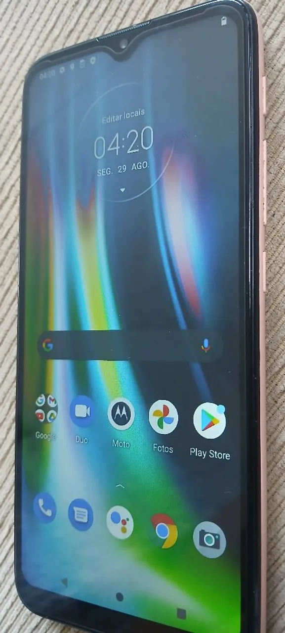 Celular Moto g8 Play. Já ta no menor valor pra vim buscar ok