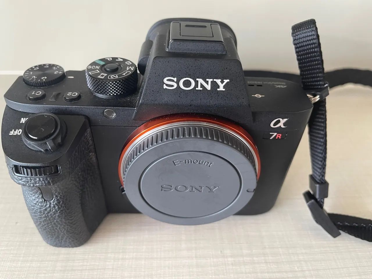 Câmera Sony Alpha 7R II