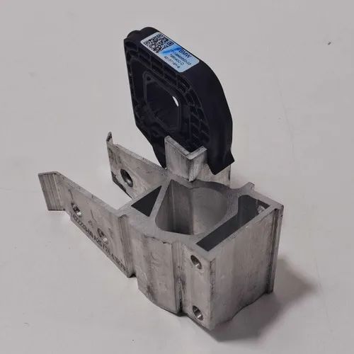 Suporte Radiador Lado Esquerdo Bmw 320i G20 2024 - Foto 5