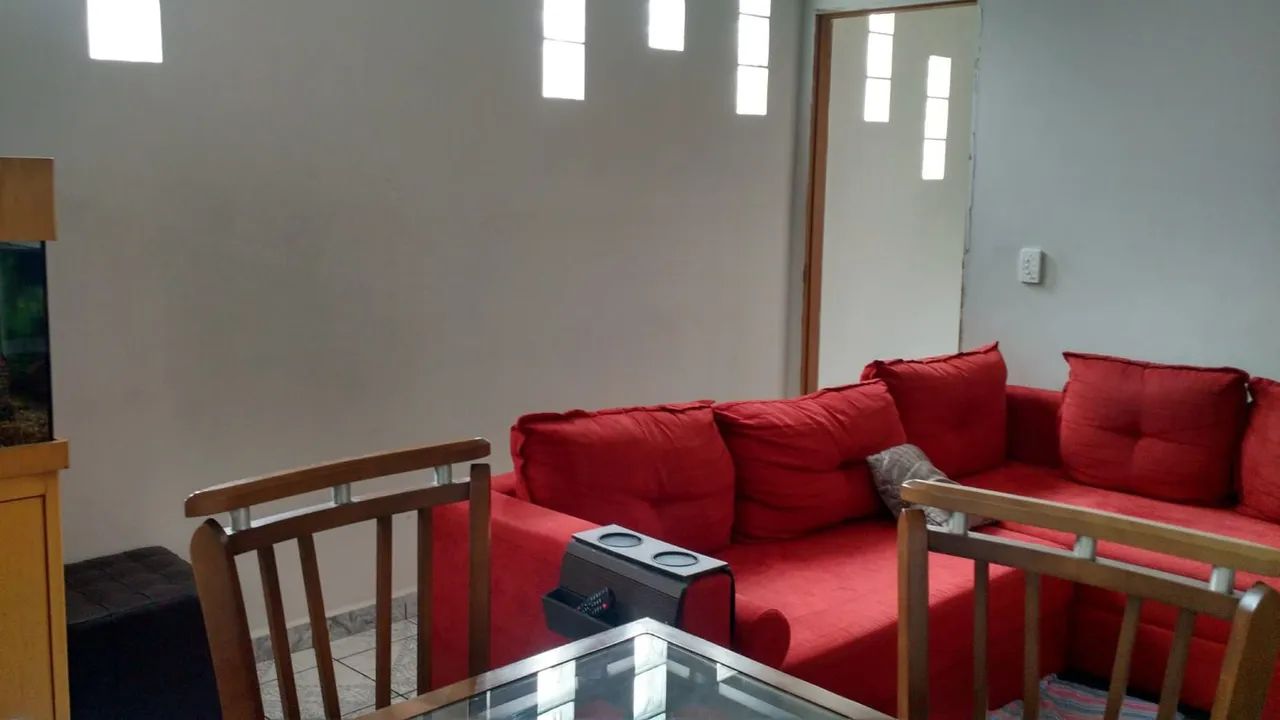 Sofá de Canto Vermelho - Conforto e Estilo! - Foto 2