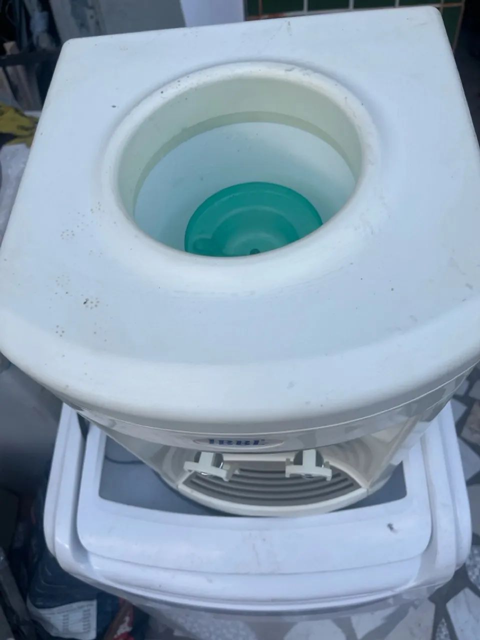 Bebedouro de água gelada