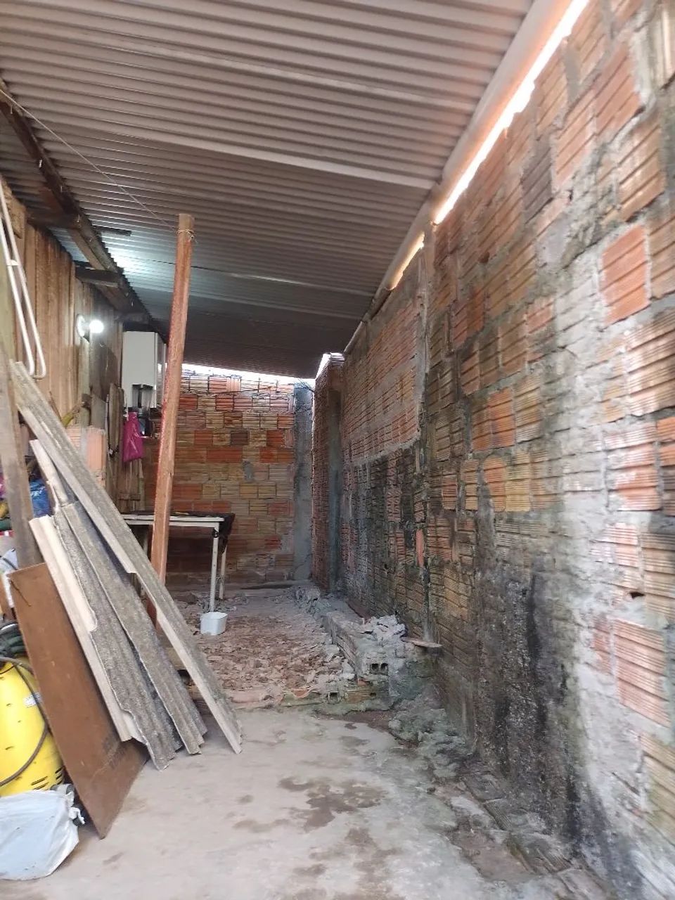Vendo uma casa no japiim  NEGOCIÁVEL  - Foto 5