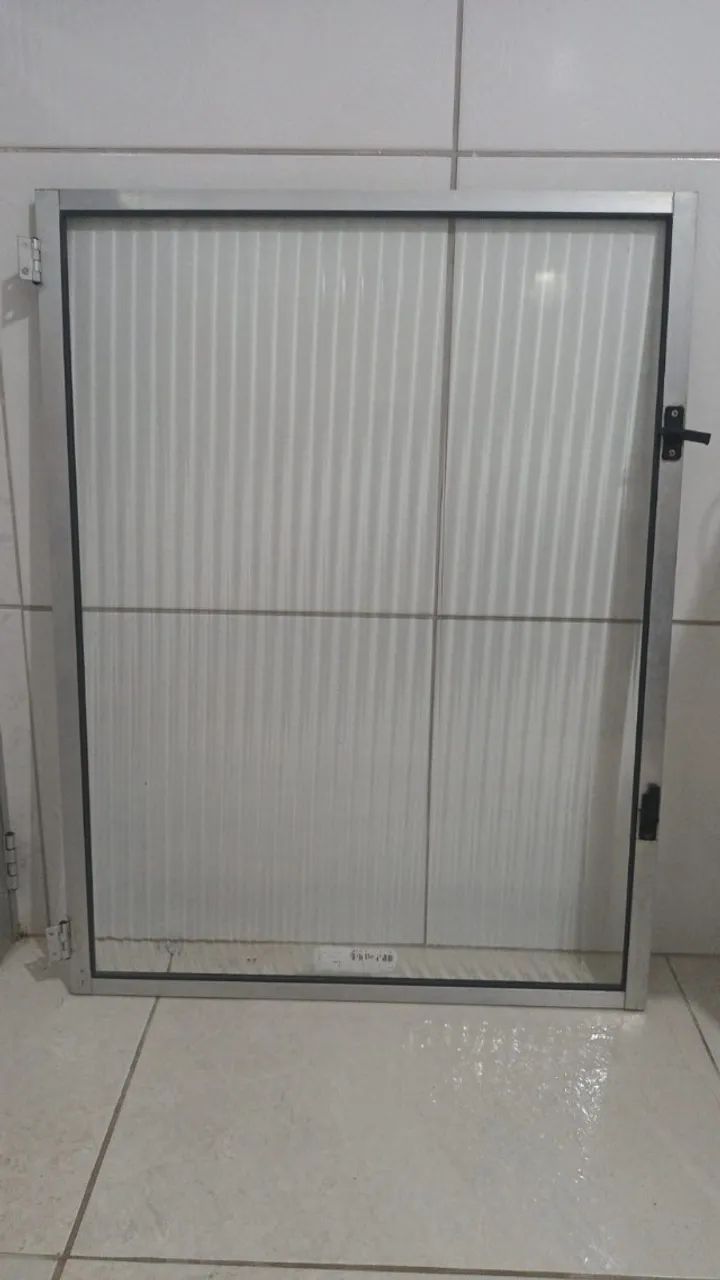 Janela para porta de Alumínio