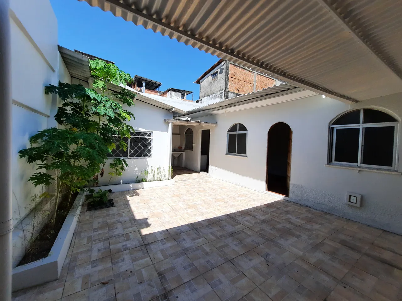 Alugo imóvel comercial de 300m² no Vieralves