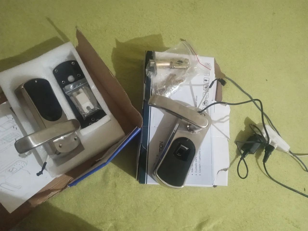 Fechadura elétronica impressão digital. E código em numeros - Foto 2