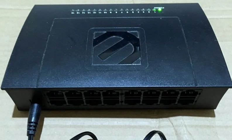 Switch Encore ENH916P-NWY 16 Portas 10/100 Mbps - PC Automático - Foto 4