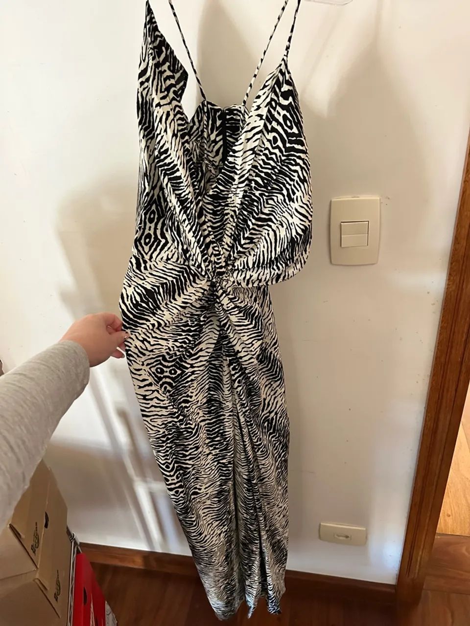 Vestido longo estampado zebra com fenda ZARA - Foto 3