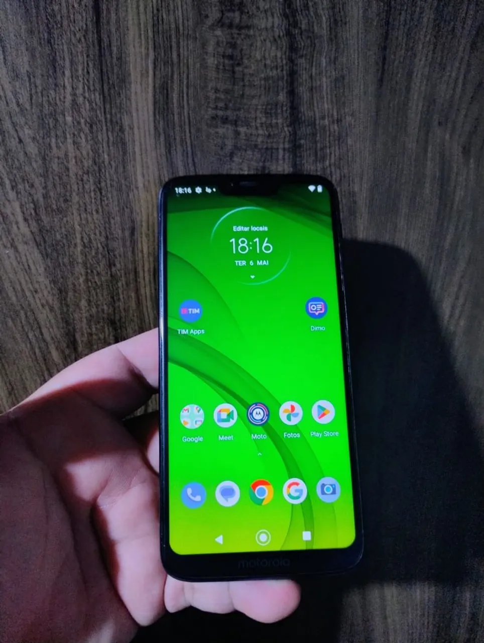 Vendo moto G7 power 64 Gigas Acompanha Carregador