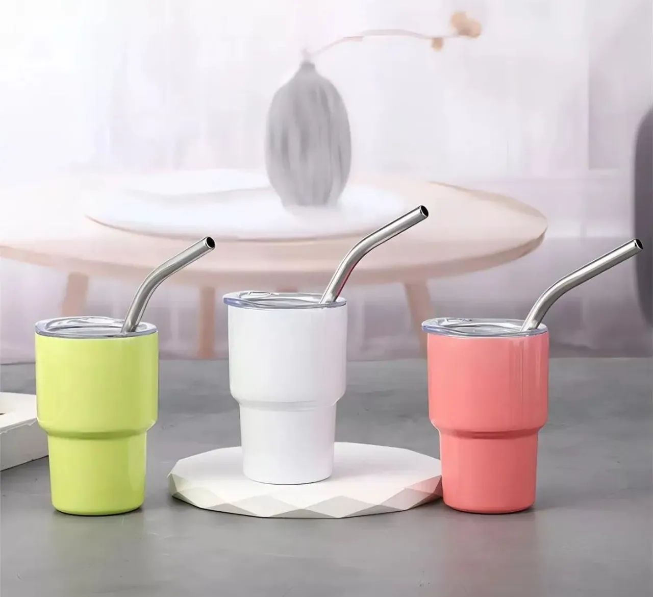 Canecas de Aço Inoxidável com Canudo - Cores Vibrantes - Foto 2