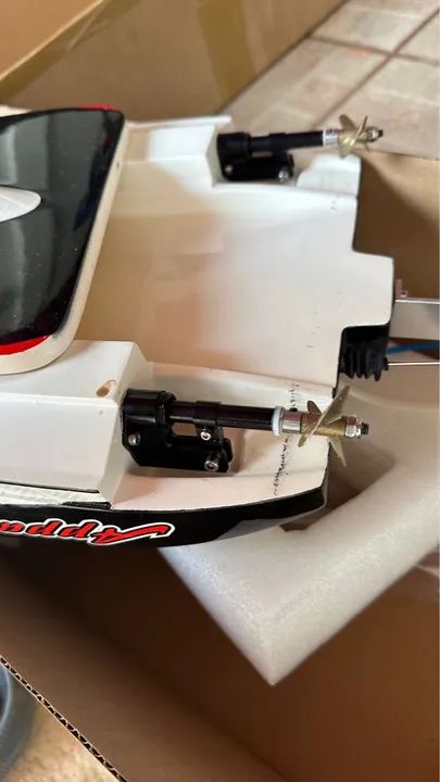 Lancha RC Apparition Twin Motor - Foto 4