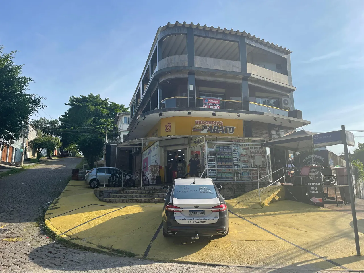 Sobrado para venda com 300 metros quadrados com 3 quartos em Taquara - Rio de Janeiro - RJ