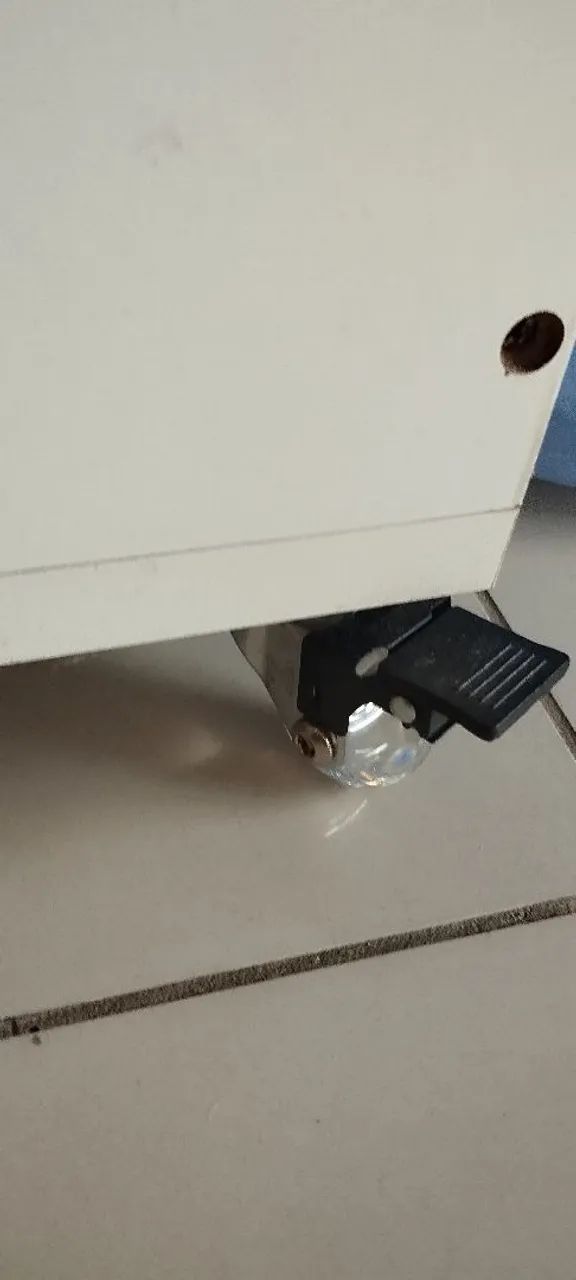 Caixa de madeira com rodinhas  - Foto 3