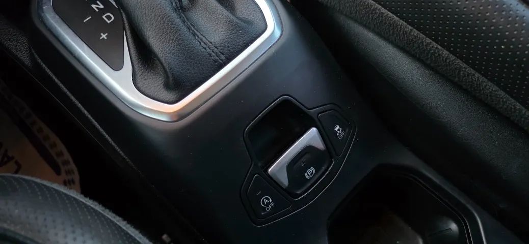 Jeep Renegade Longitude 1.8 4X2 Flex 16V Aut. 2020 - Foto 4