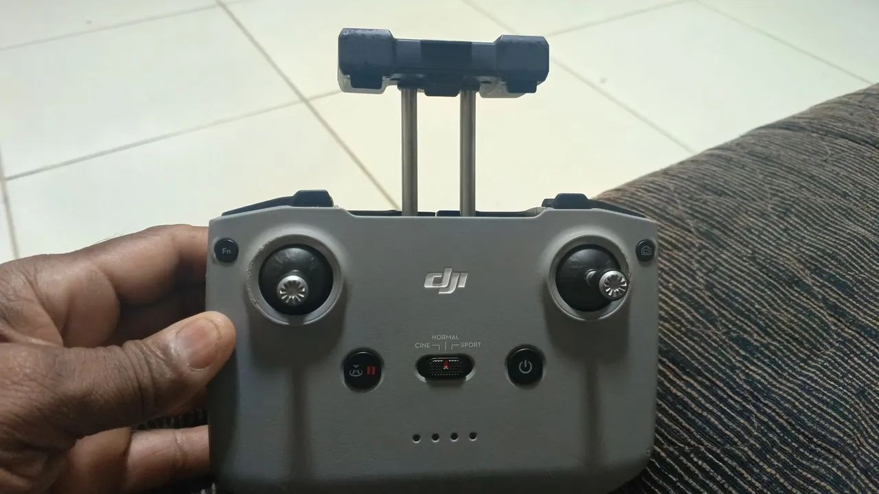 Controle remoto DJI para drone e rc231