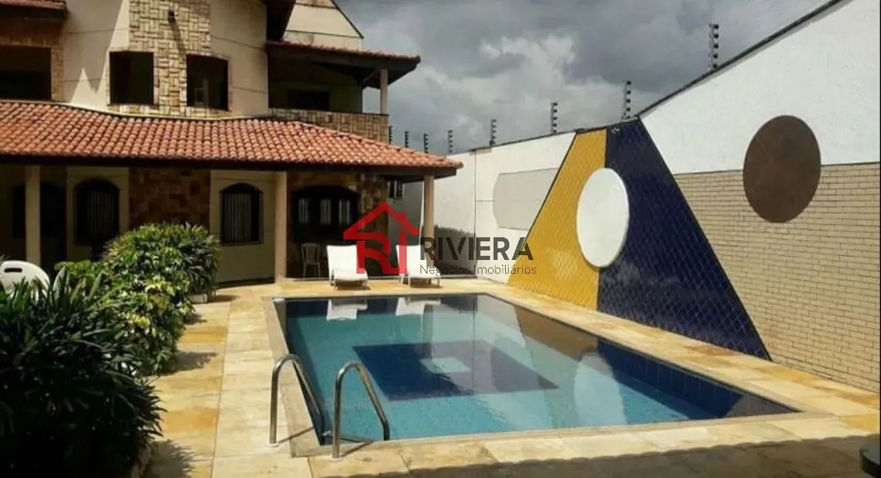 Casa à venda em São Luís-MA, bairro Filipinho: 7 quartos, 3 suítes, 1 sala, 8 banheiros, 4