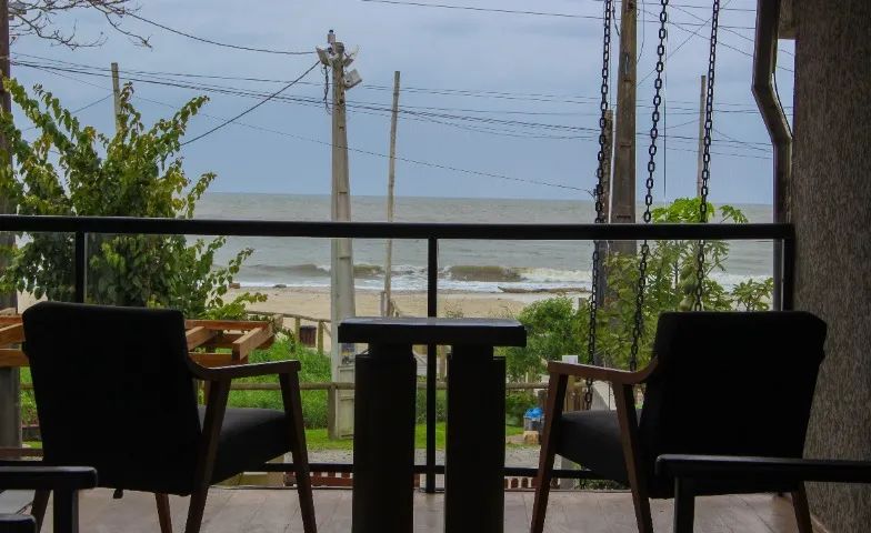 Refúgio de FRENTE para o Mar em Itapoá - SC