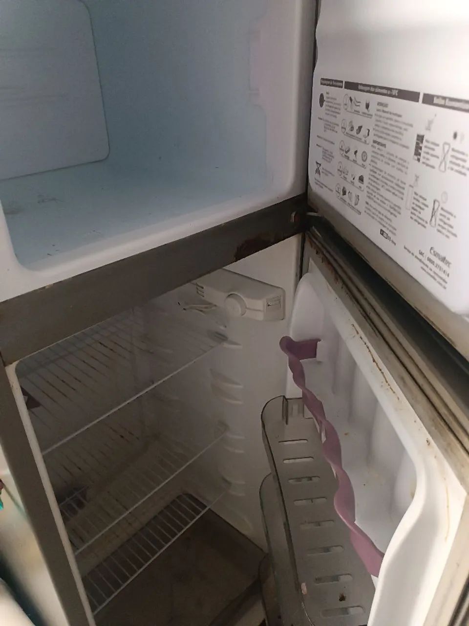 Vendo geladeira Esmaltec - Foto 5